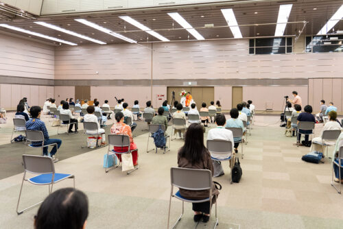 Social distancingの中、大阪で行われた講演会（６月７日）