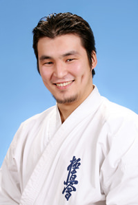 0607-7men-kyokushin-Sadvokasov (4)