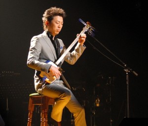 live-300x257.jpg