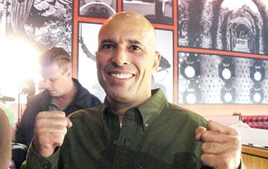 UFC ホイス・グレイシー アクションフィギュア 絶版商品 格闘技 RIZIN UFC】「片手グローブの男」アート・ジマーソンが永眠。『UFC1』ホイス