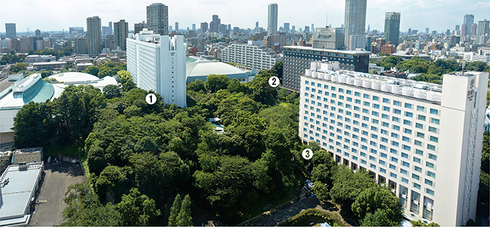 品川駅から、徒歩約５分圏内に位置する三つのホテル（時計回りに）「グランドプリンスホテル新高輪」（１）、「グランドプリンスホテル高輪」（２）、「ザ・プリンス さくらタワー東京」（３）