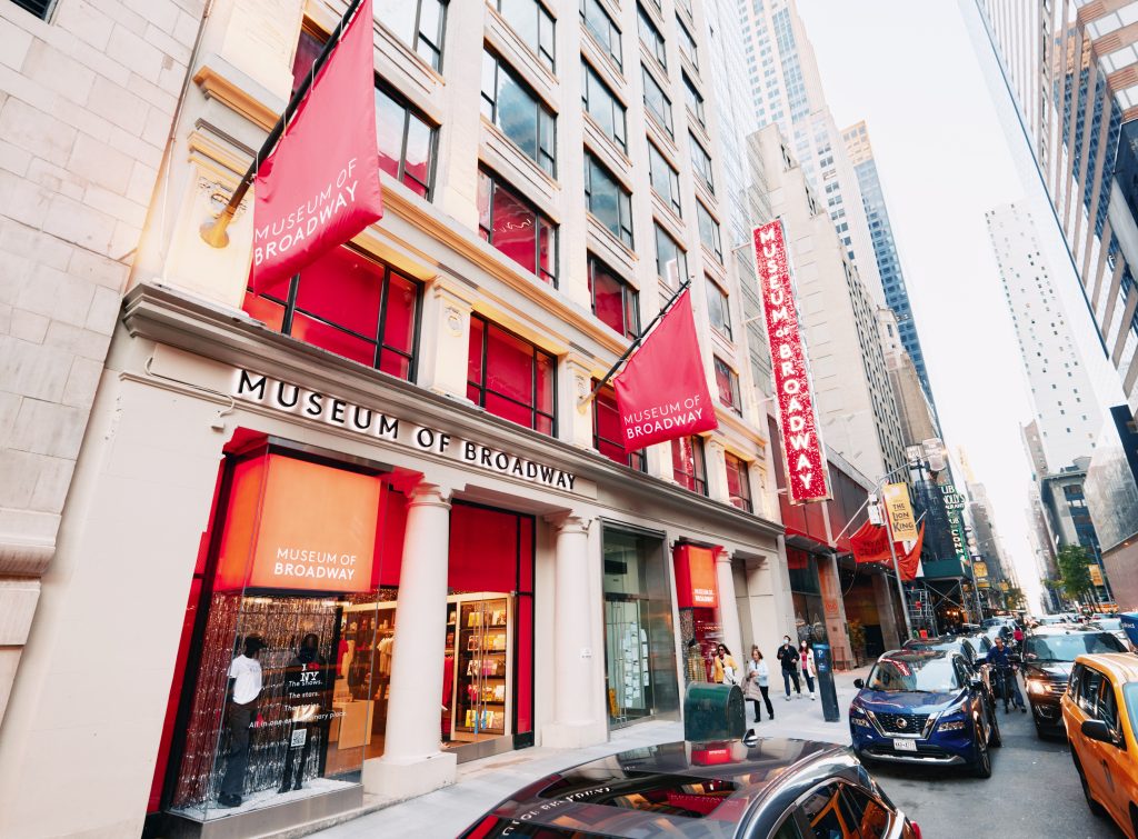 「ミュージアム・オブ・ ブロードウェイ」 歴史を視覚的に紹介 500以上の作品にも没入体験 ニューヨークビズ！