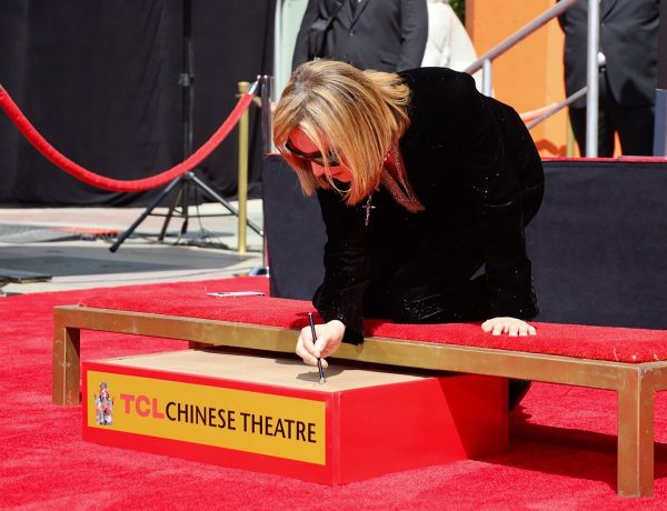 YOSHIKIさん、日本人初快挙　ハリウッドのチャイニーズ・シアターに名を刻む