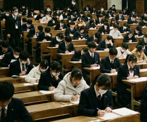 日本の大学入試会場のイメージ画像（筆者作成の生成AI）