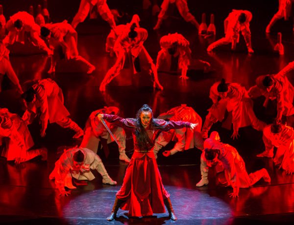中国発の舞踊劇「MULAN（ムーラン）」NY初上演